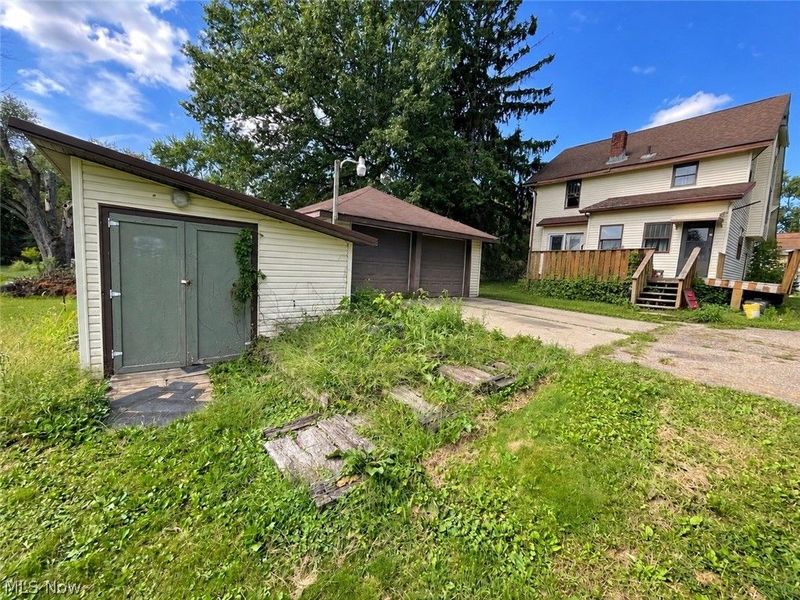 3404 Lincoln Street E, Canton, OH 44707 Photo 4