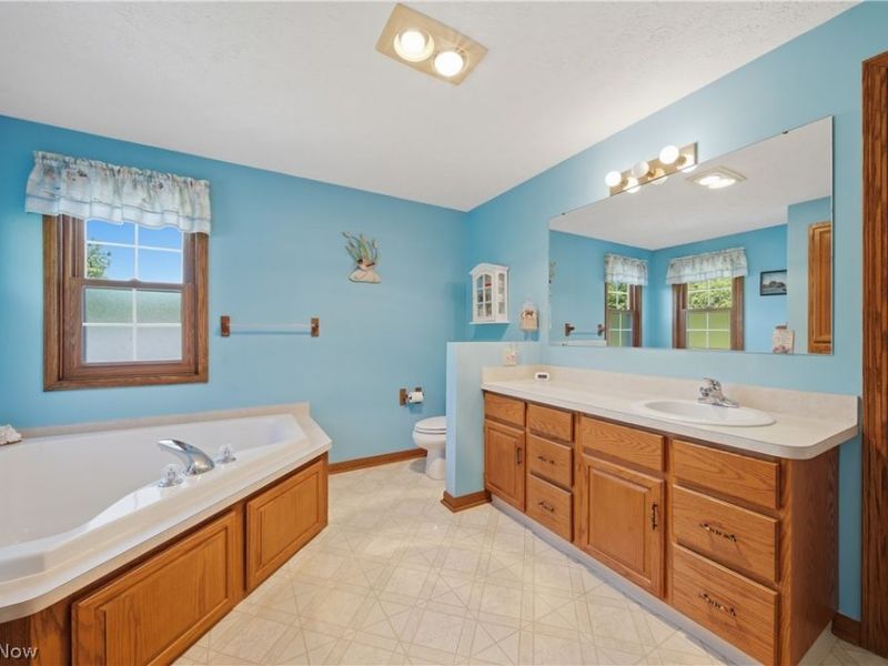 813 Walnut Ridge Street NW, Bolivar, OH 44612 Photo 32