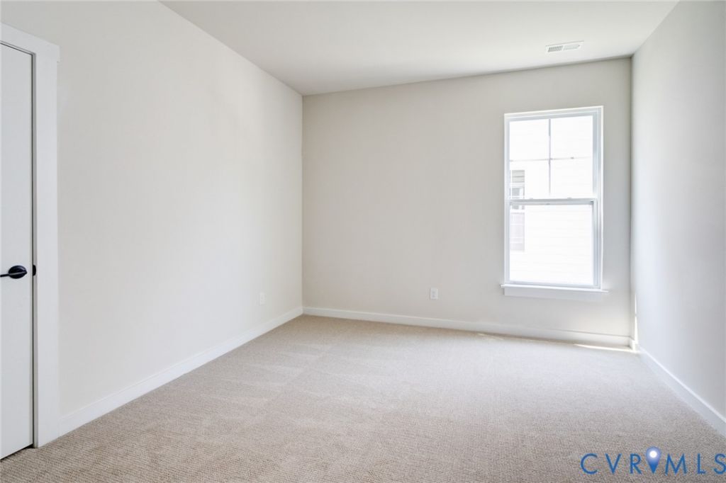 5713 Kayak Cove Court, Chesterfield, VA 23120 Main Photo