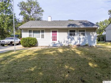 4017 Dunn Avenue, Lincoln, NE 68502