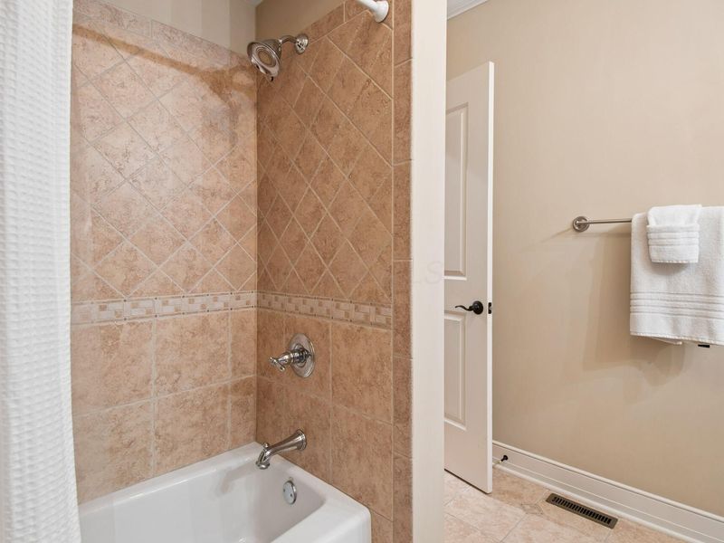 5692 Juliana Place, Columbus, OH 43235 Photo 50