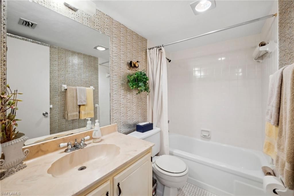 4640 Chantelle Dr, Unit N203, Naples, FL 34112 Photo