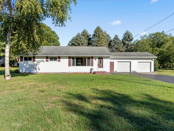 317 E 2nd Street, Trufant, MI 49347