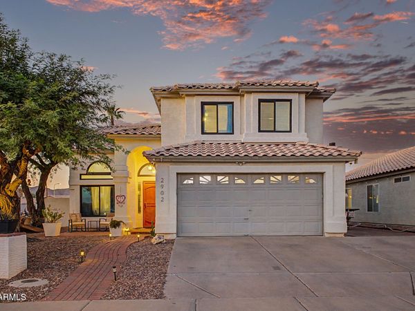 2902 E SALTSAGE Drive, Phoenix, AZ 85048