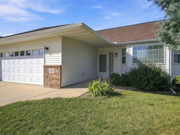 332 4th Street SW, Blooming Prairie, MN 55917