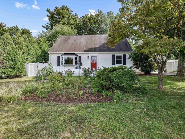 4 Cheyenne Drive, Nashua, NH 03063