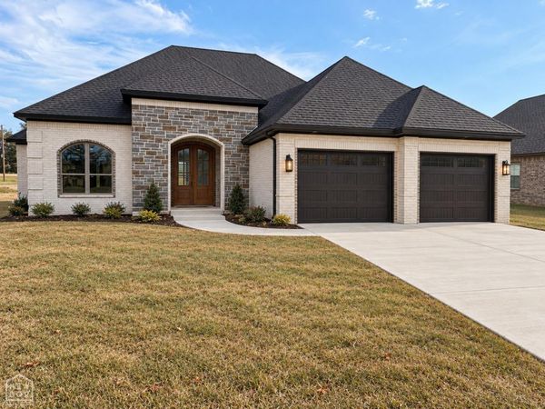 902 Remi Ln., Manila, AR 72442