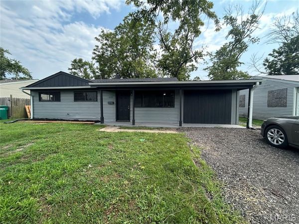 1529 Andrews Drive , Cahokia, IL 62206