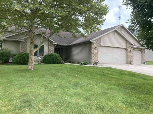 309 Ironwood Lane, Ossian, IN 46777