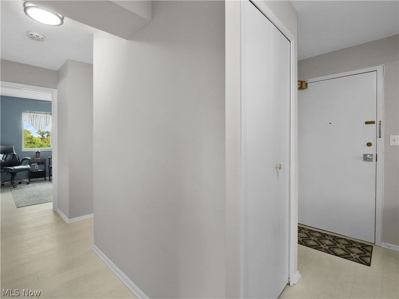 18501 Hilliard Boulevard, Unit 317, Rocky River, OH 44116 Photo 15