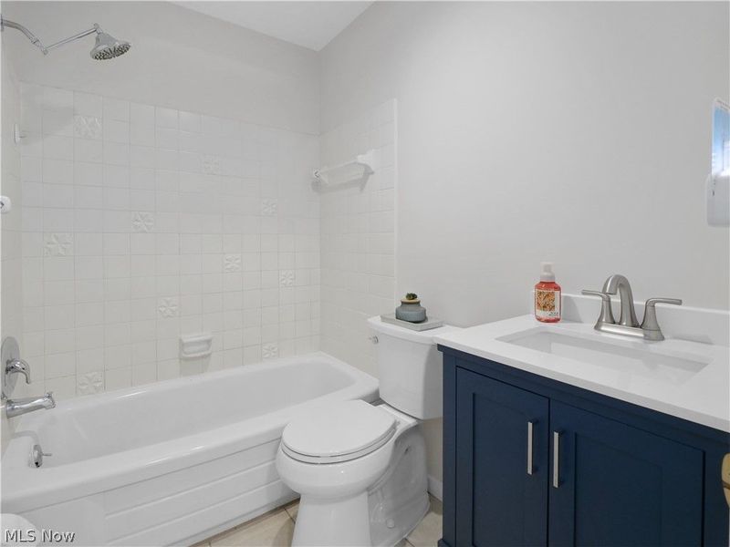 18501 Hilliard Boulevard, Unit 317, Rocky River, OH 44116 Photo 17