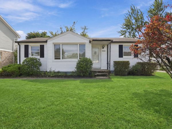 29209 Morlock Street, Livonia, MI 48152
