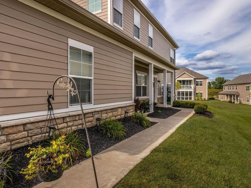 3741 Birkland Circle, Lewis Center, OH 43035 Photo 2