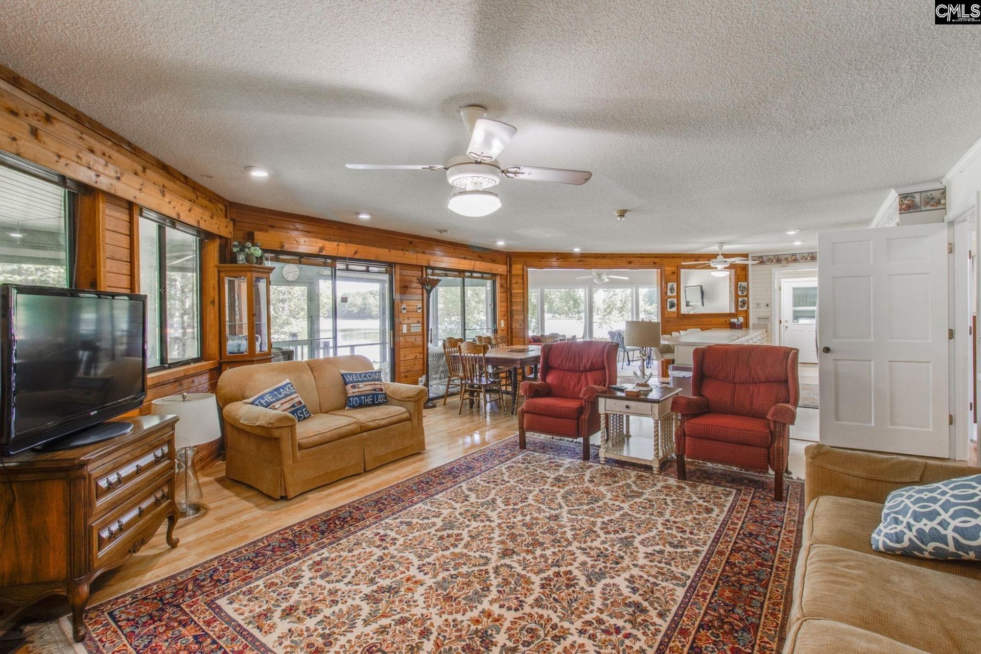 346 Smallwood Drive  Photo 8
