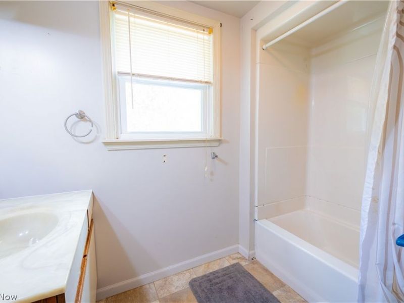 2835 S Schenley Avenue, Youngstown, OH 44511 Photo 10