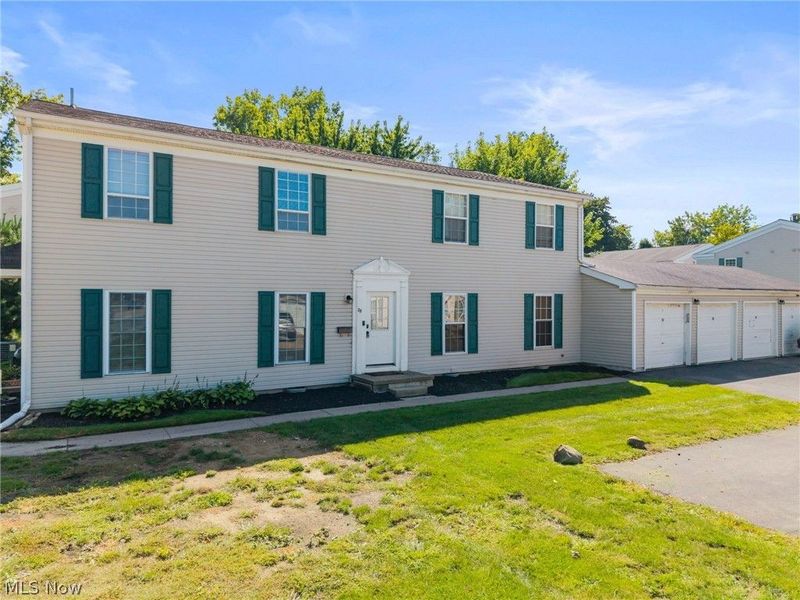 28 Valley Forge Lane, Unit 2A, Elyria, OH 44035 Photo 2