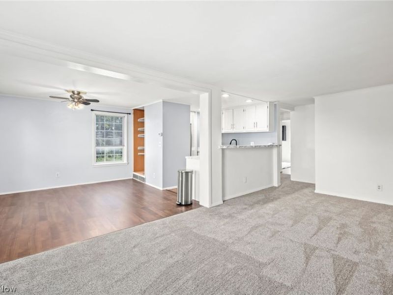 28 Valley Forge Lane, Unit 2A, Elyria, OH 44035 Photo 4