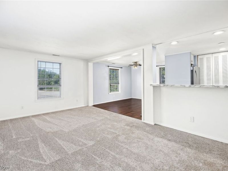 28 Valley Forge Lane, Unit 2A, Elyria, OH 44035 Photo 5