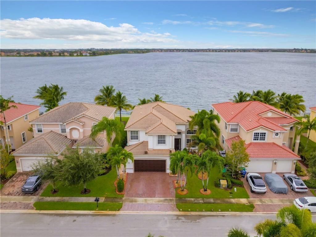 4827 SW 183rd Avenue, Miramar, FL 33029 Photo