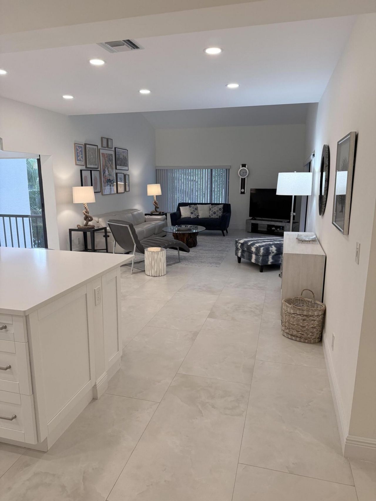 1640 Twelve Oaks Way, Unit 305, North Palm Beach, FL 33408 Photo