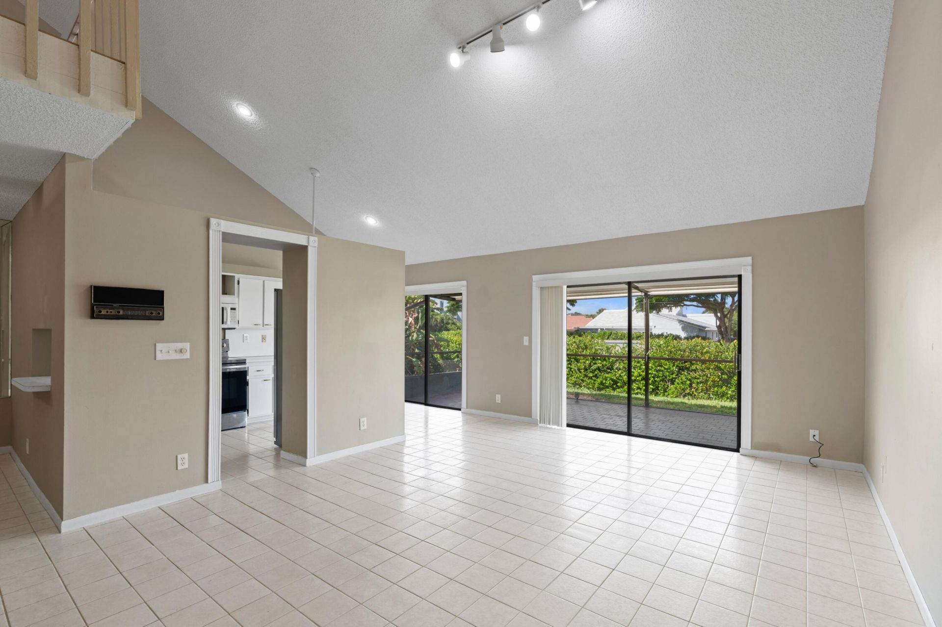 6850 NW 2nd Avenue, Unit 16, Boca Raton, FL 33487 Photo