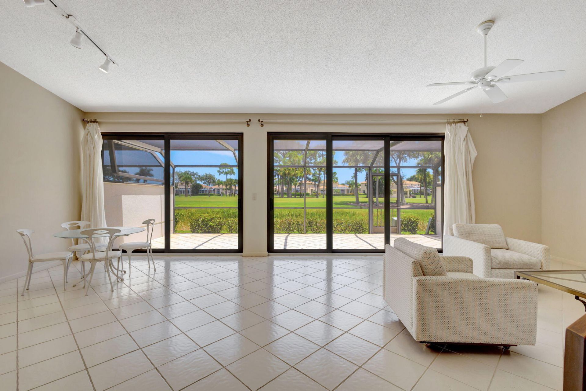 527 Prestwick Circle, Palm Beach Gardens, FL 33418 Photo