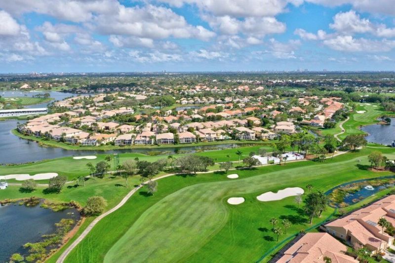 527 Prestwick Circle, Palm Beach Gardens, FL 33418 Photo