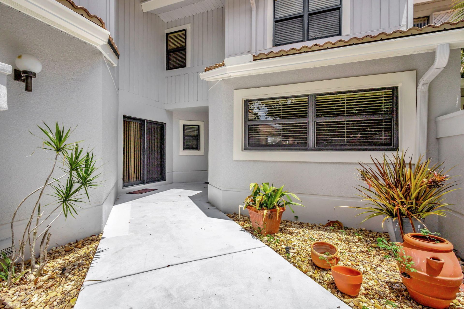 527 Prestwick Circle, Palm Beach Gardens, FL 33418 Photo