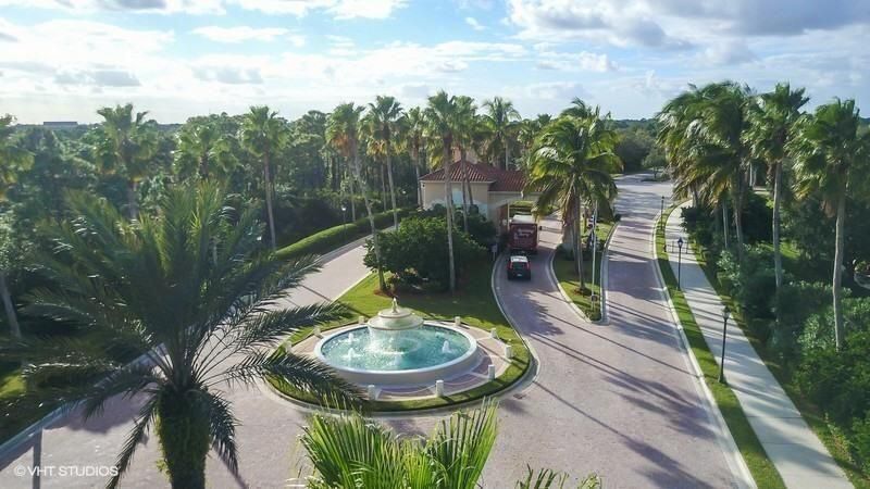 407 NW Shoreview Drive, Port Saint Lucie, FL 34986 Photo