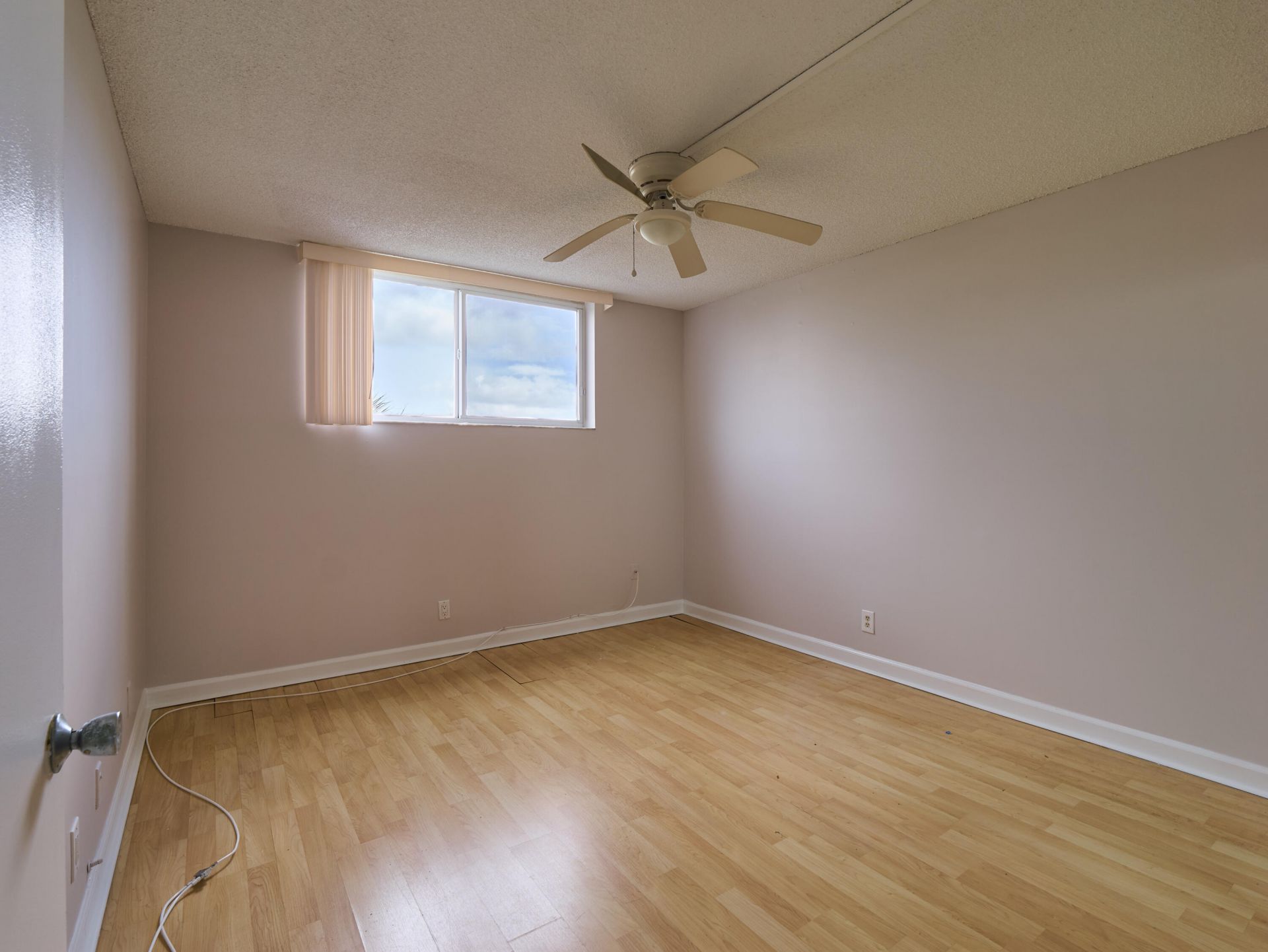 104 Paradise Harbour Boulevard, Unit 402, North Palm Beach, FL 33408 Photo