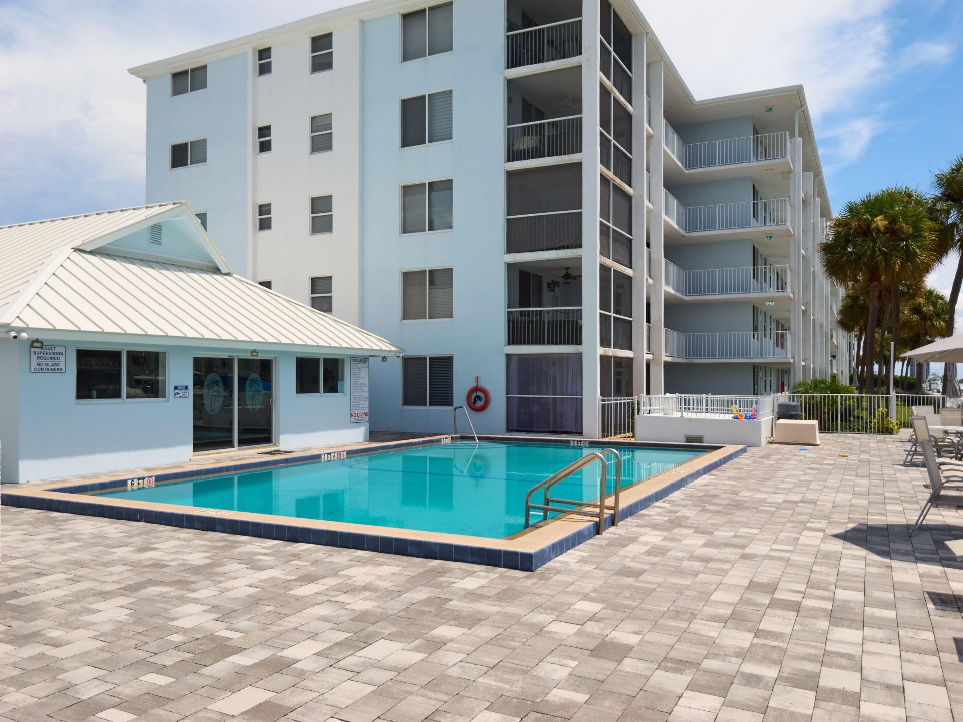 104 Paradise Harbour Boulevard, Unit 402, North Palm Beach, FL 33408 Photo