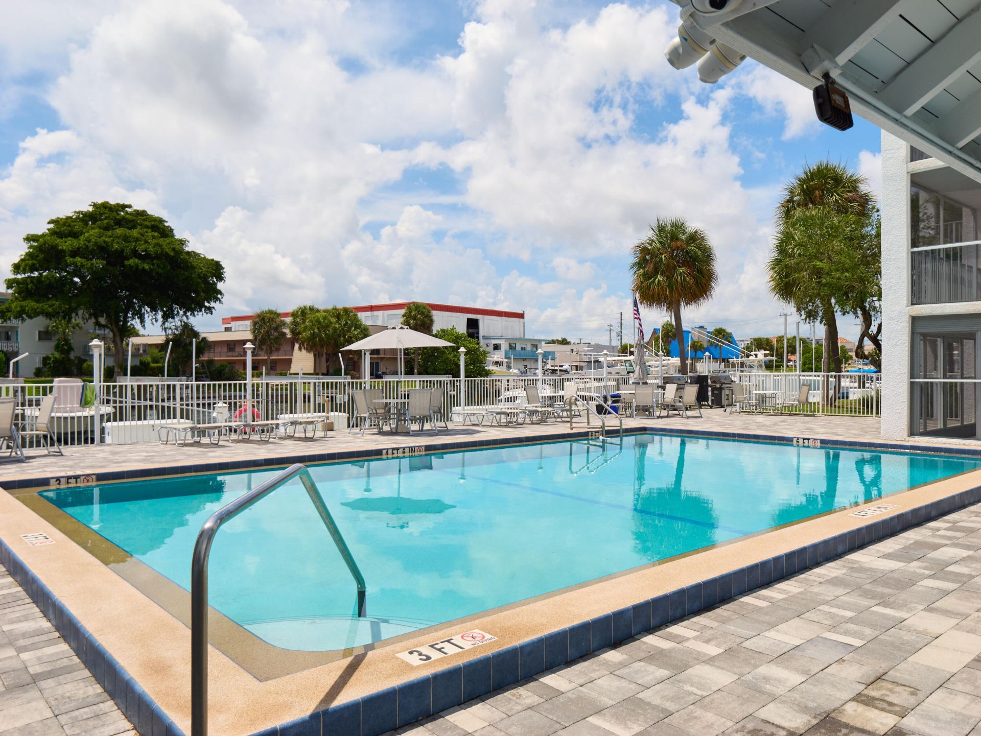 104 Paradise Harbour Boulevard, Unit 402, North Palm Beach, FL 33408 Photo