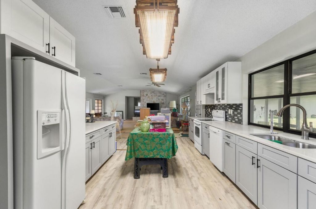 3150 Dame Road, Fort Pierce, FL 34981 Photo