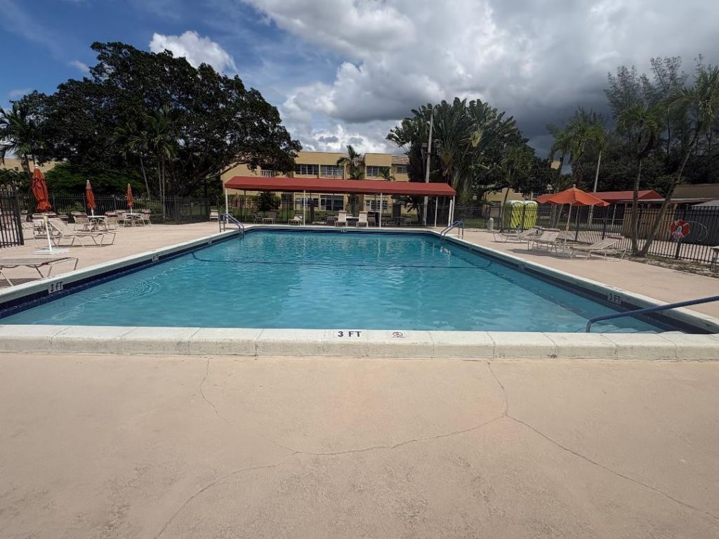 5851 NW 62nd Avenue, Unit 201, Tamarac, FL 33319 Photo