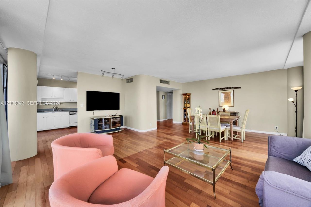 900 Bay Dr, Unit 601, Miami Beach, FL 33141 Photo