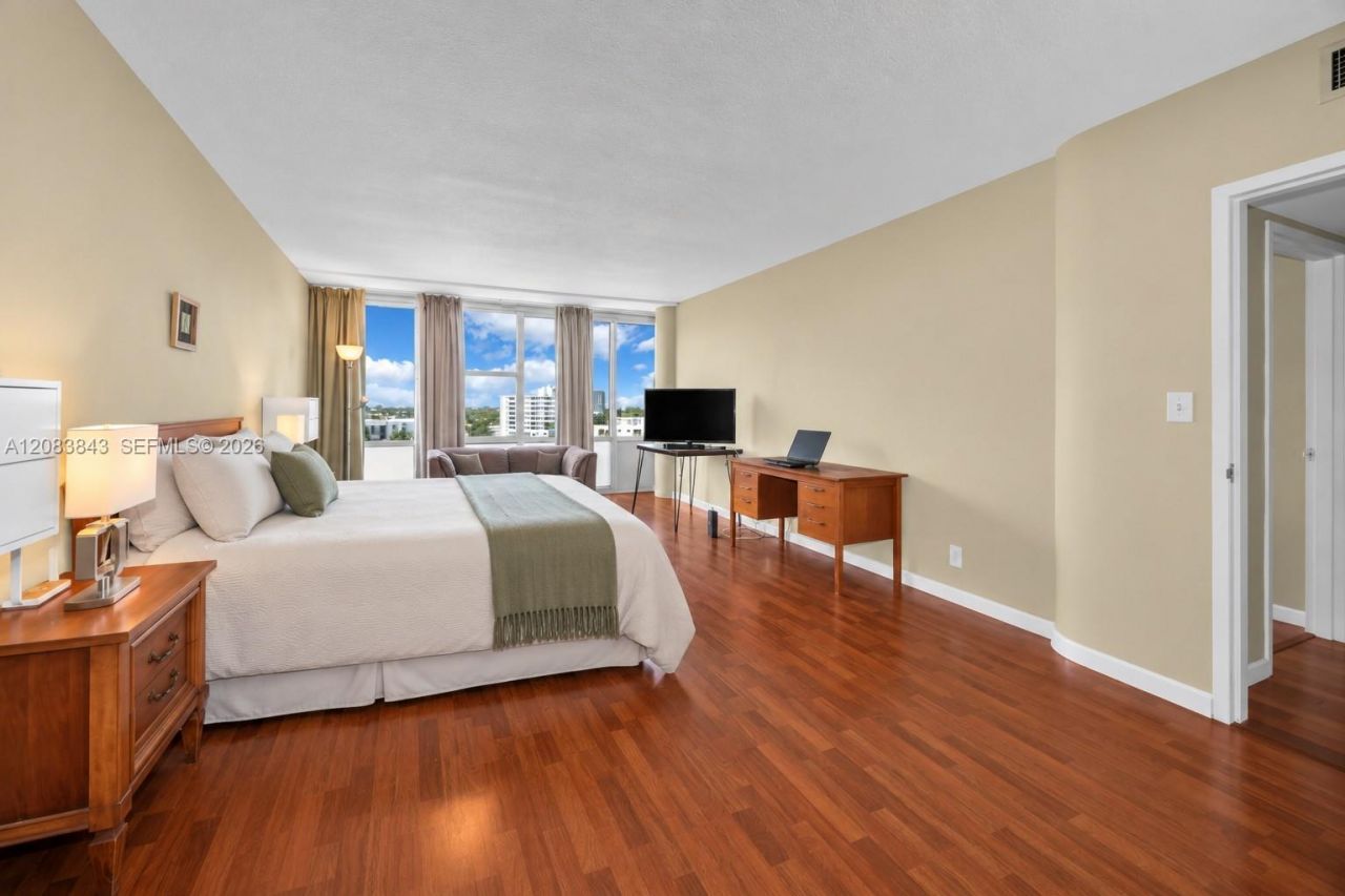 900 Bay Dr, Unit 601, Miami Beach, FL 33141 Photo