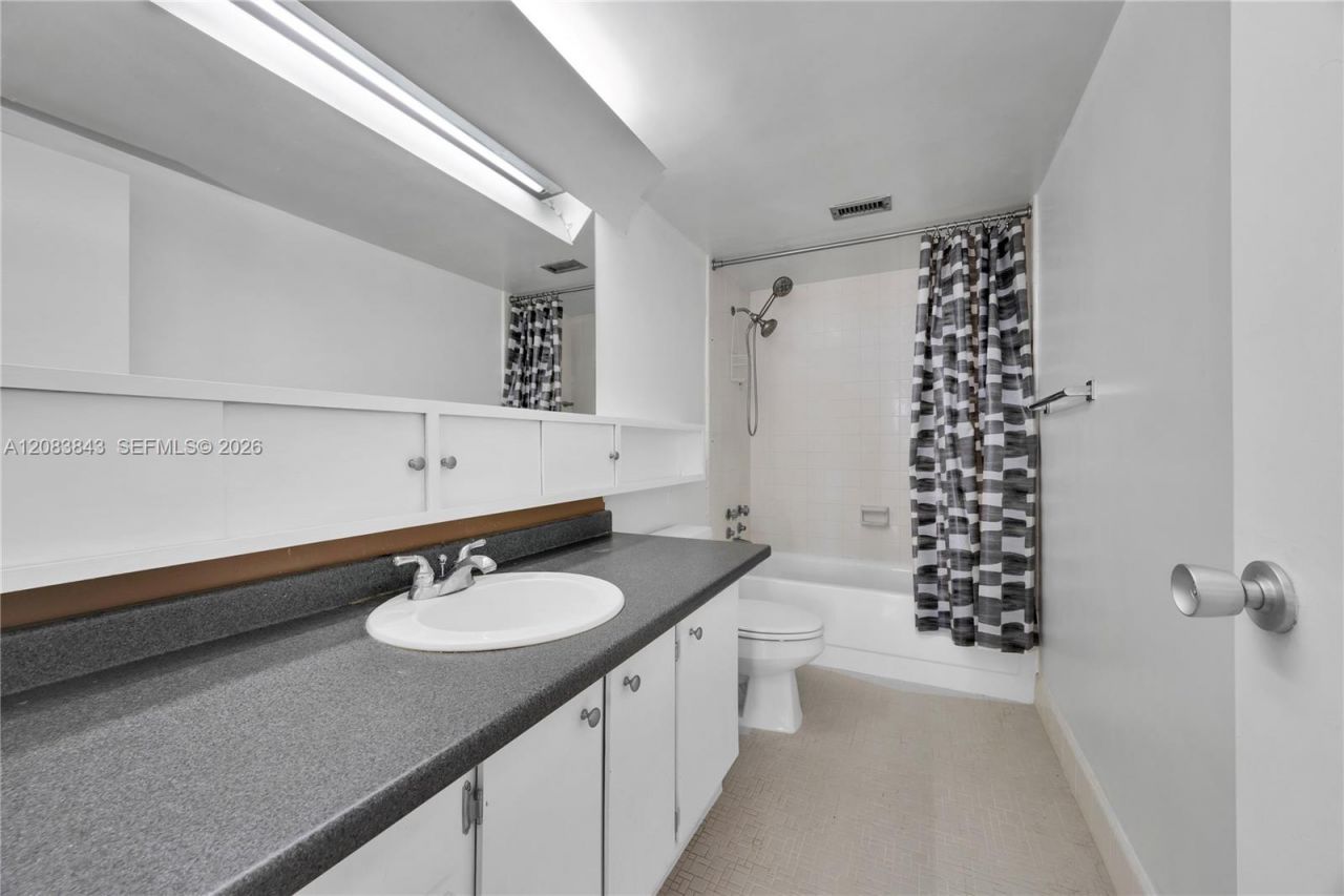 900 Bay Dr, Unit 601, Miami Beach, FL 33141 Photo