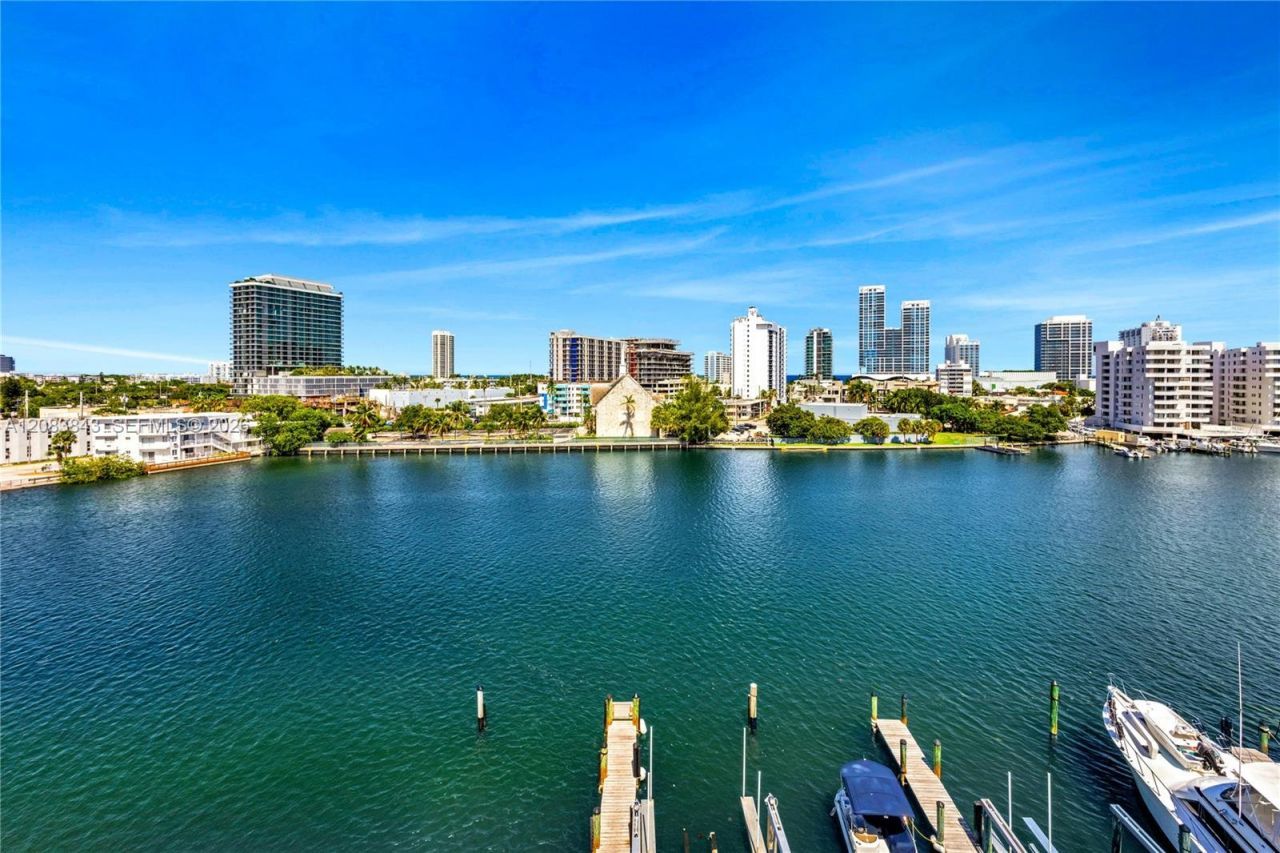 900 Bay Dr, Unit 601, Miami Beach, FL 33141 Photo