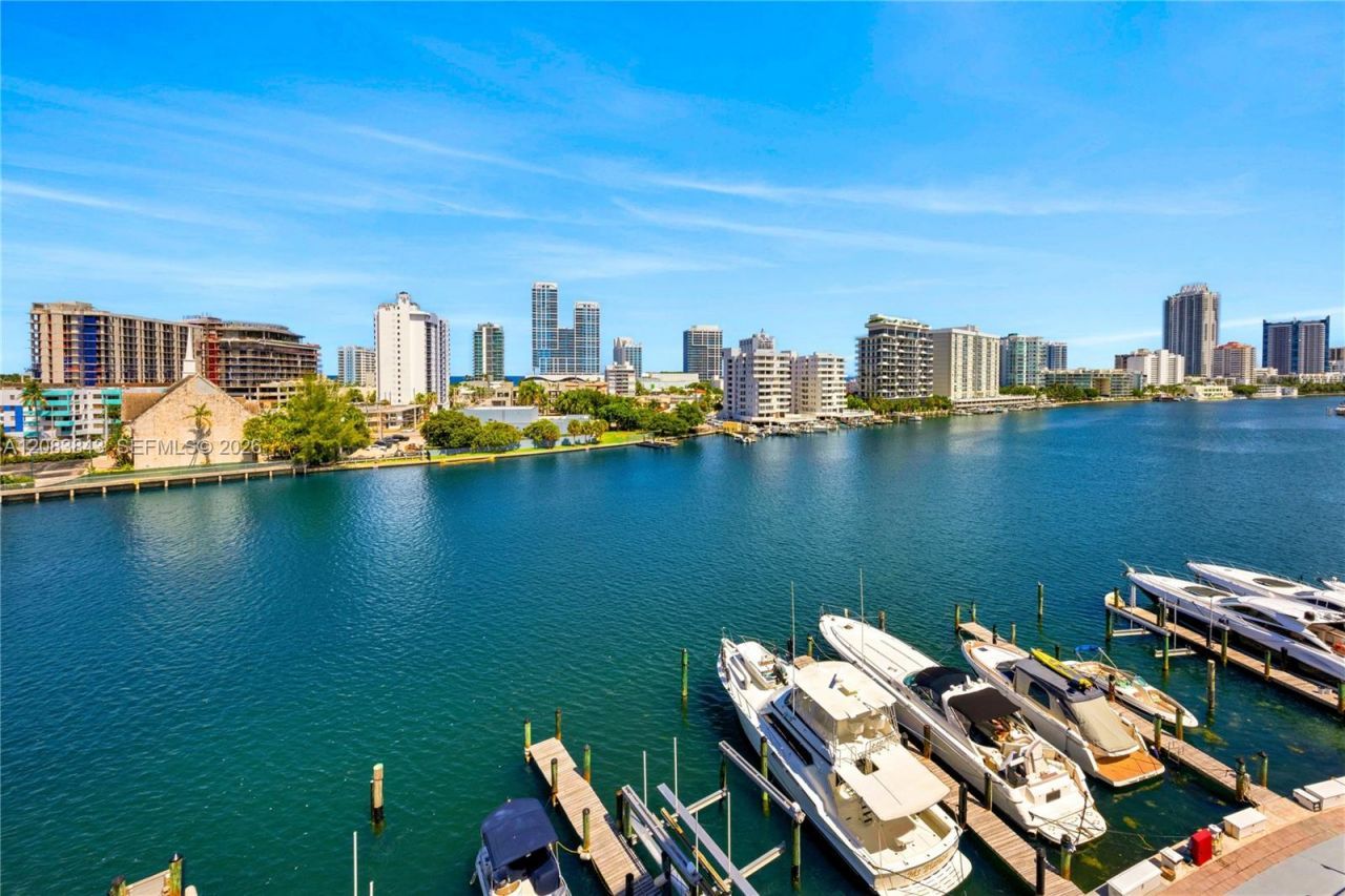 900 Bay Dr, Unit 601, Miami Beach, FL 33141 Photo