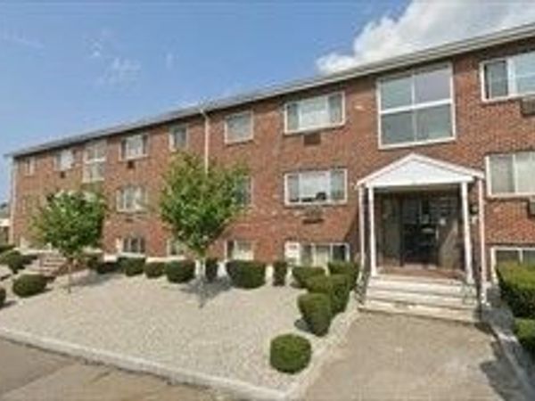 24 Pond St, Unit B, Quincy, MA 02169