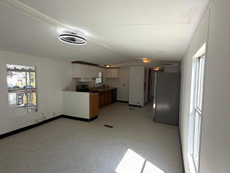 1121 Tarkiln Road SE, Unit 119, Lancaster, OH 43130 Photo 3