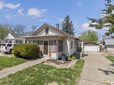 4504 Mayberry Street, Omaha, NE 68106