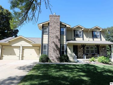 904 Cody Circle, Papillion, NE 68046