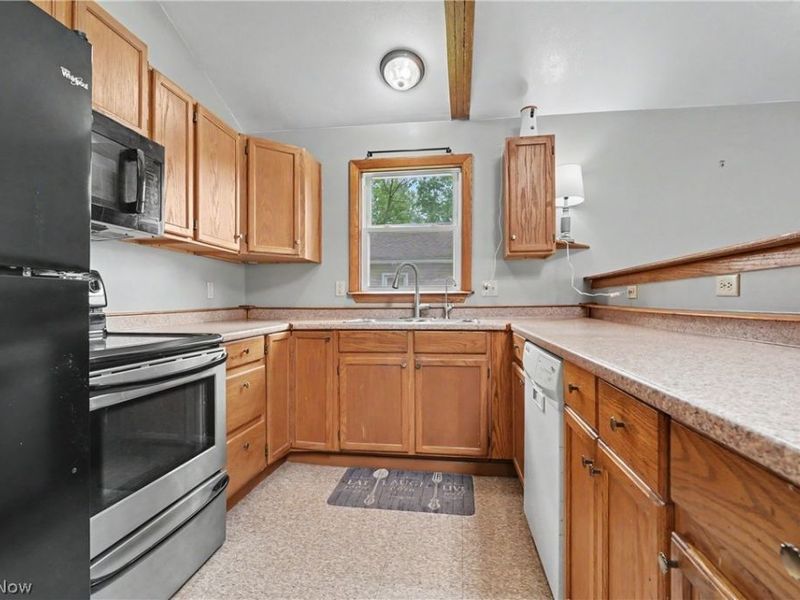 4937 Grove Avenue, Norton, OH 44203 Photo 12