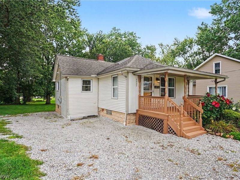 4937 Grove Avenue, Norton, OH 44203 Photo 2