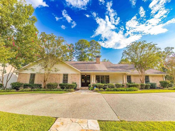 2319 W Oak Street , El Dorado, AR 71730