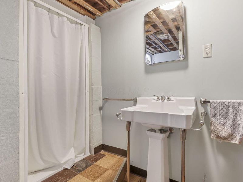 2673 Shrewsbury Road, Columbus, OH 43221 Photo 47