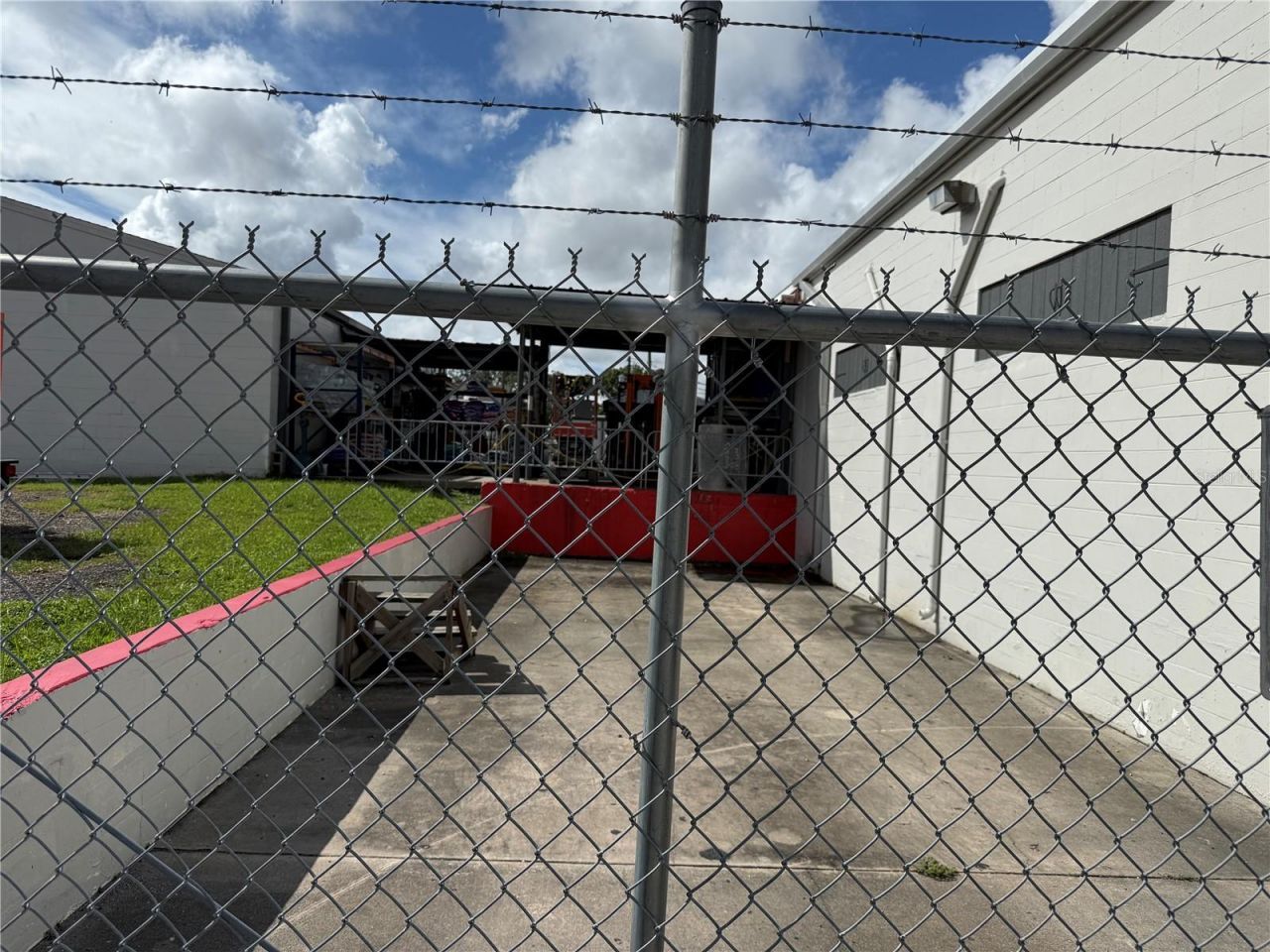 9513 N Nebraska Avenue, Tampa, FL 33612 Photo