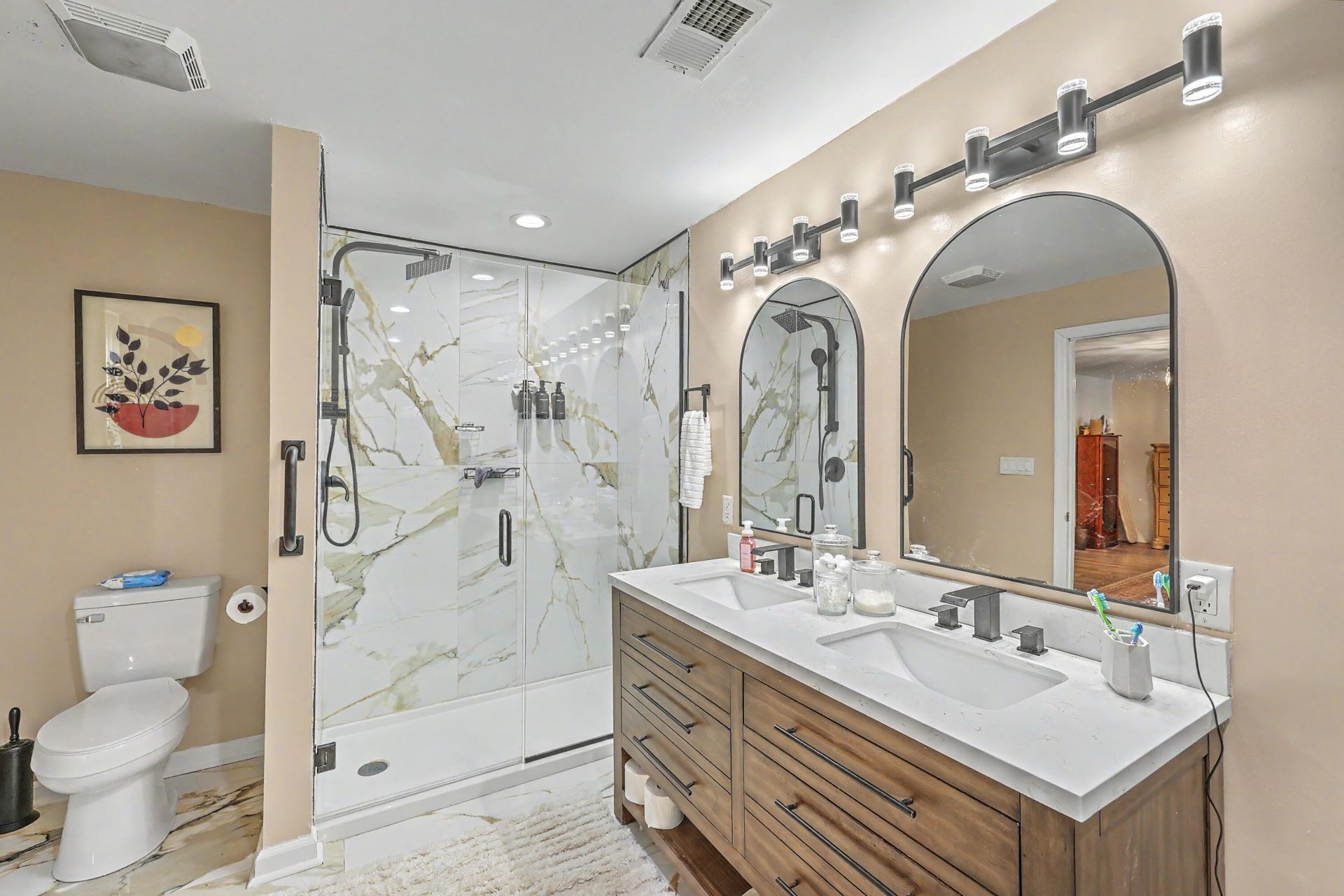 320 Harry Lane Photo 21