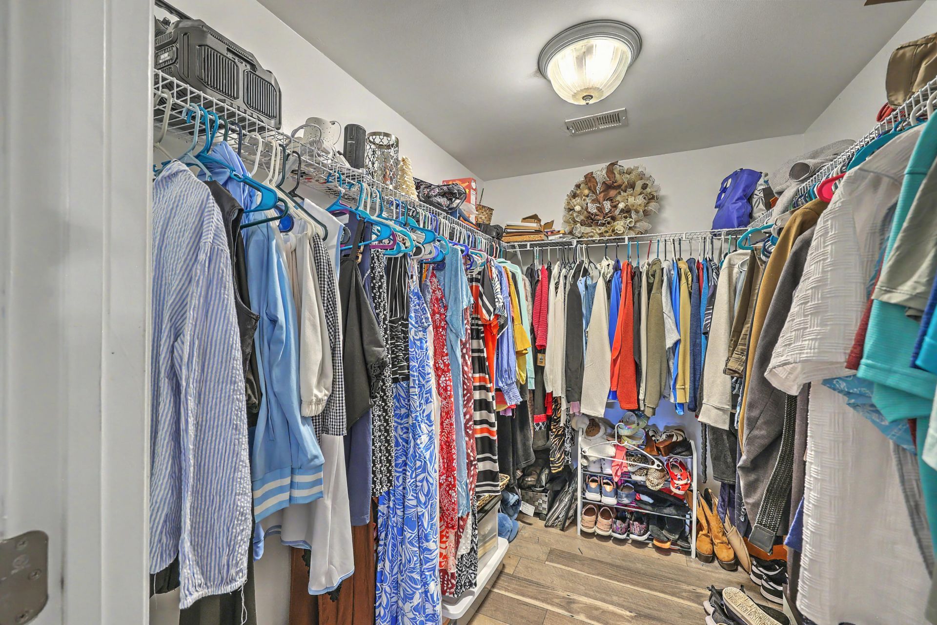 320 Harry Lane Photo 22